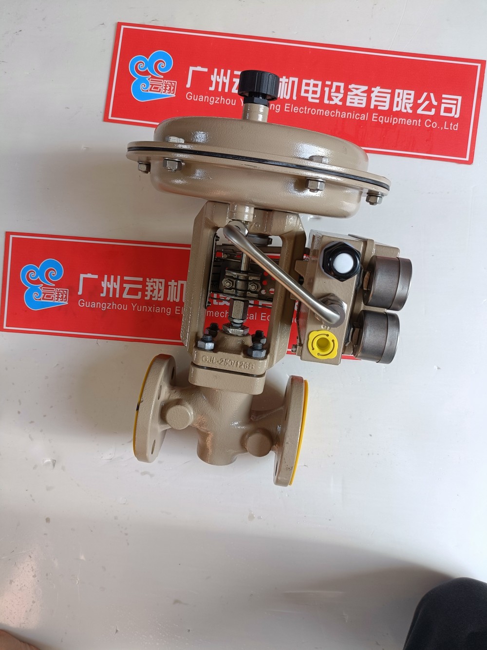 SAMSON薩姆森3276氣動(dòng)執(zhí)行器 SAMSON薩姆森3273執(zhí)行器 SAMSON薩姆森3274電液執(zhí)行器 SAMSON薩姆森3379氣動(dòng)執(zhí)行器 SAMSON薩姆森5724-3用于DHW應(yīng)用的帶過程控制器的電動(dòng)執(zhí)行器 SAMSON薩姆森5724-8帶過程控制器的電動(dòng)執(zhí)行器 SAMSON薩姆森725-3帶過程控制器電動(dòng)執(zhí)行器