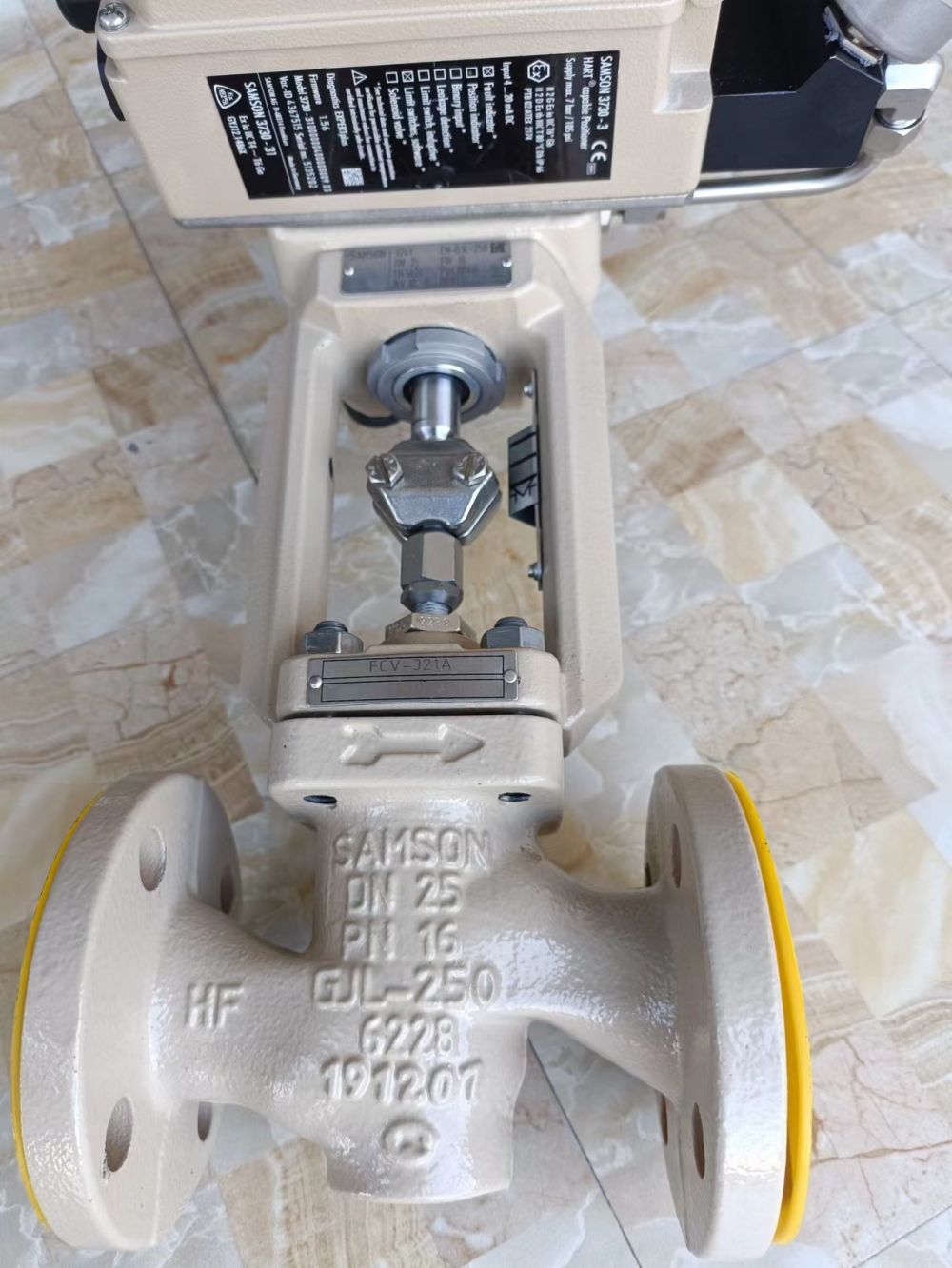 SAMSON 蒸汽熱泵控制器4763-00130012110.04 控制器M505/50氣動(dòng)執(zhí)行器 SAMSON 定位器4763-01100121000000.04單動(dòng)作：輸入信號(hào)4-20mA SAMSON 閥門定位器MODEL:3730-210000001 SAMSON 電磁閥3963-13000220001100000帶連接底板：1099-0772