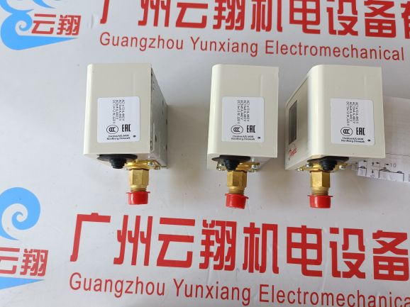 丹佛斯蒸發(fā)器過(guò)熱度控制器EKC315A