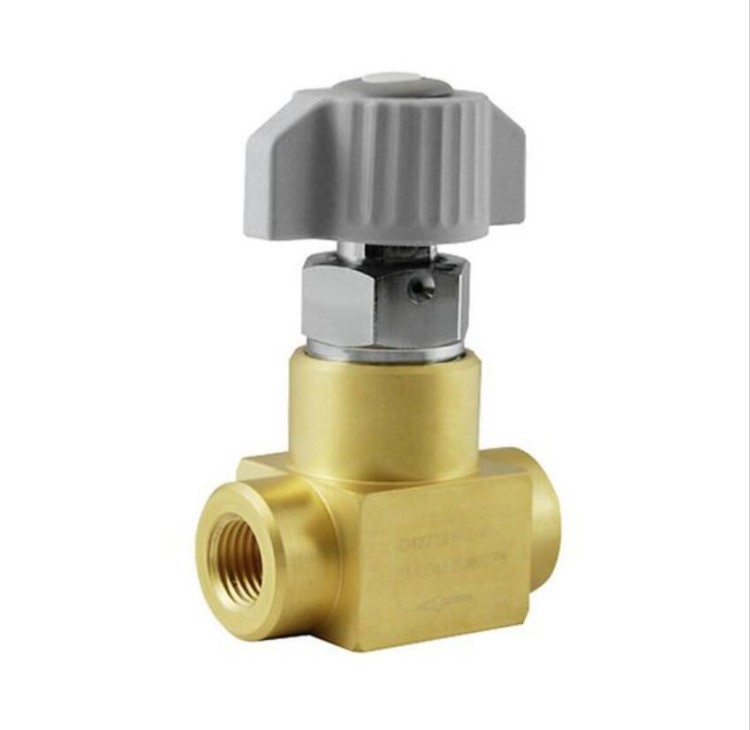 64-2600系列 3500PSIG 0-100減壓閥現(xiàn)貨 美國TESCOM閥門